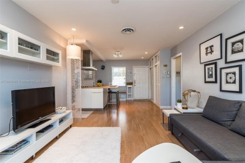 Copropriété à louer à Fort Lauderdale, Floride: 1 chambre, 53.88 m2 № 1943623 - photo 5