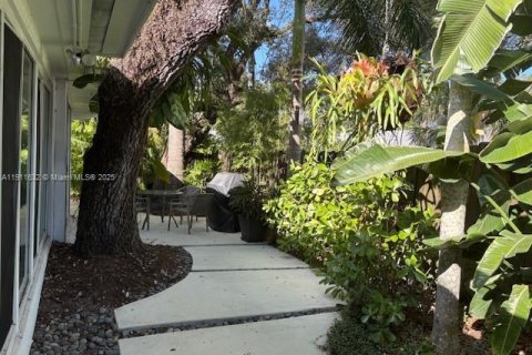 Casa en venta en Fort Lauderdale, Florida, 3 dormitorios, 121.7 m2 № 1973853 - foto 4