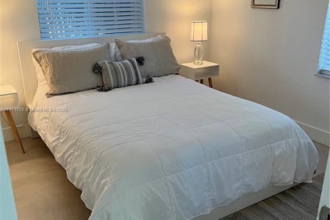 Casa en venta en Fort Lauderdale, Florida, 3 dormitorios, 121.7 m2 № 1973853 - foto 8