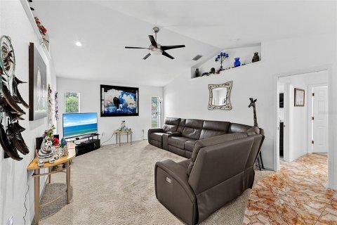 Villa ou maison à vendre à Punta Gorda, Floride: 3 chambres, 235.32 m2 № 2408600 - photo 11
