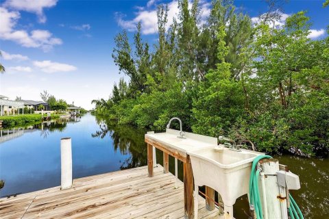 Villa ou maison à vendre à Punta Gorda, Floride: 3 chambres, 235.32 m2 № 2408600 - photo 9