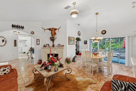 Villa ou maison à vendre à Punta Gorda, Floride: 3 chambres, 235.32 m2 № 2408600 - photo 20