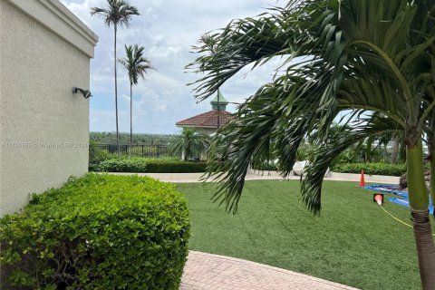 Купить кондоминиум в Форт-Лодердейл, Флорида 2 спальни, 92.9м2, № 1958467 - фото 28