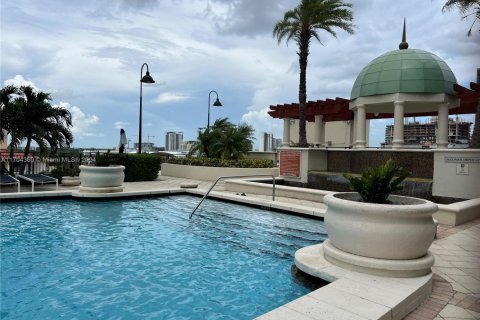 Купить кондоминиум в Форт-Лодердейл, Флорида 2 спальни, 92.9м2, № 1958467 - фото 25
