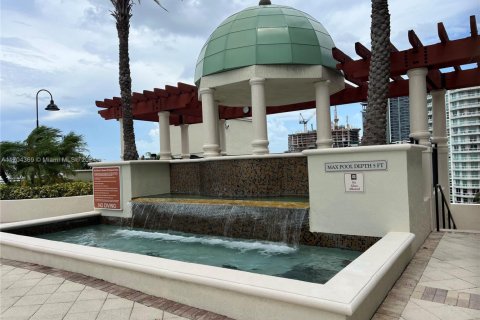 Купить кондоминиум в Форт-Лодердейл, Флорида 2 спальни, 92.9м2, № 1958467 - фото 26