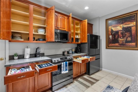 Villa ou maison à vendre à Kissimmee, Floride: 6 chambres, 216.74 m2 № 1851820 - photo 18