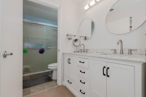 Villa ou maison à vendre à Boynton Beach, Floride: 3 chambres, 125.05 m2 № 2147318 - photo 10