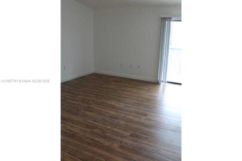 Condominio en venta en Miami, Florida, 2 dormitorios, 111.39 m2 № 1964936 - foto 4