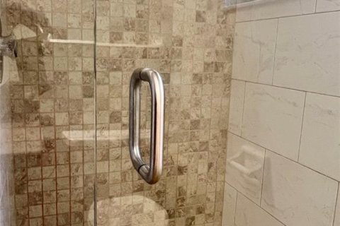 Condominio en venta en Oldsmar, Florida, 2 dormitorios, 85.84 m2 № 2100383 - foto 18