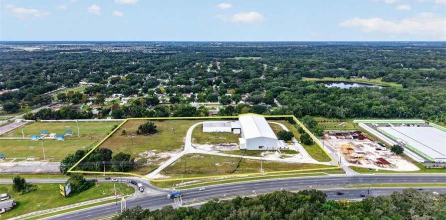 Immobilier commercial à Fruitland Park, Floride № 2415166