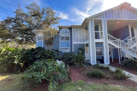 Condo in Lake Mary, Florida, 2 bedrooms № 2115970 - photo 2