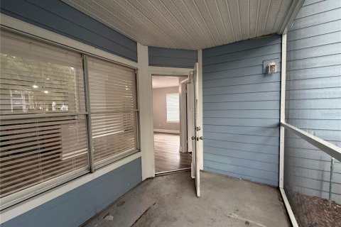 Condo in Lake Mary, Florida, 2 bedrooms № 2115970 - photo 23