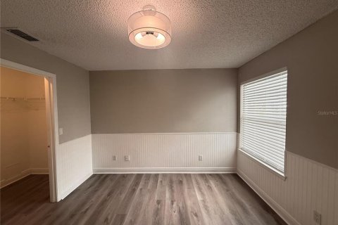 Condo in Lake Mary, Florida, 2 bedrooms № 2115970 - photo 17