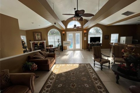 Condo in Lake Mary, Florida, 2 bedrooms № 2115970 - photo 28