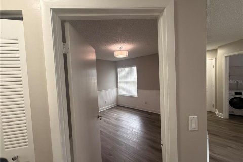 Condo in Lake Mary, Florida, 2 bedrooms № 2115970 - photo 15