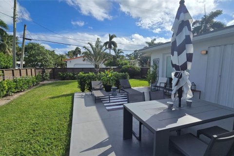 Villa ou maison à louer à Hollywood, Floride: 3 chambres, 151.62 m2 № 1996846 - photo 12