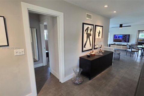 Villa ou maison à louer à Hollywood, Floride: 3 chambres, 151.62 m2 № 1996846 - photo 9