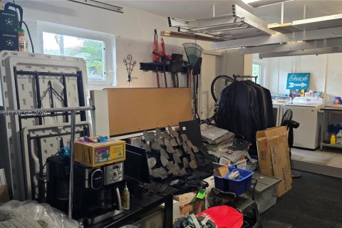 Villa ou maison à louer à Hollywood, Floride: 3 chambres, 151.62 m2 № 1996846 - photo 18