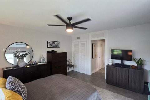 Villa ou maison à louer à Hollywood, Floride: 3 chambres, 151.62 m2 № 1996846 - photo 7