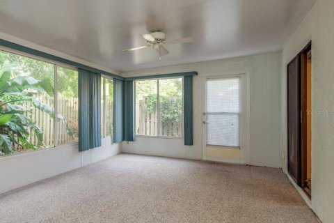 Casa en alquiler en New Port Richey, Florida, 2 dormitorios, 88.44 m2 № 1915143 - foto 20