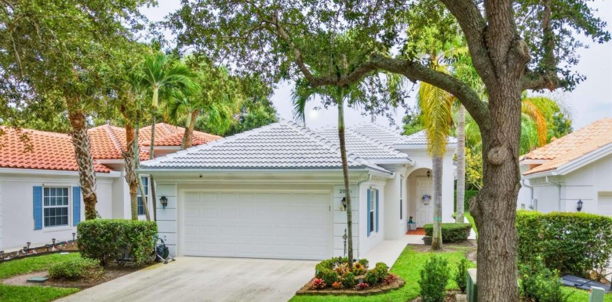 Villa ou maison à Delray Beach, Floride 3 chambres, 158.96 m2 № 2077445