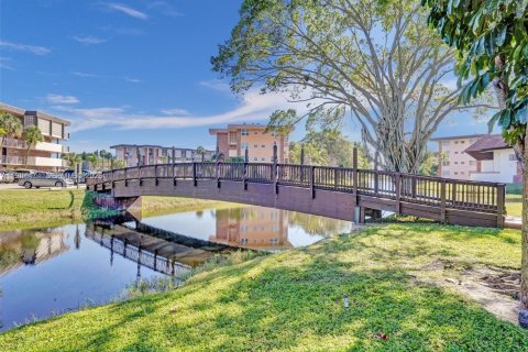Condominio en venta en Lauderdale Lakes, Florida, 1 dormitorio, 61.5 m2 № 2153145 - foto 11