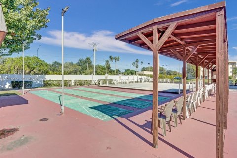 Condominio en venta en Lauderdale Lakes, Florida, 1 dormitorio, 61.5 m2 № 2153145 - foto 20