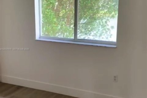 Copropriété à louer à Homestead, Floride: 2 chambres, 75.72 m2 № 2155047 - photo 9