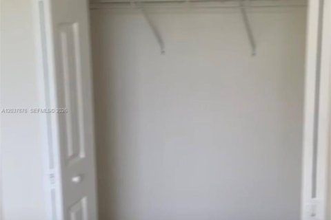 Copropriété à louer à Homestead, Floride: 2 chambres, 75.72 m2 № 2155047 - photo 11