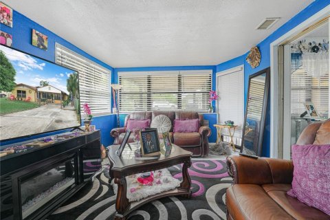 Casa en venta en Lake Wales, Florida, 3 dormitorios, 142.7 m2 № 2240016 - foto 14
