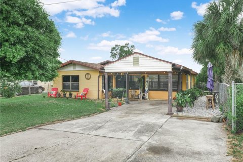 Casa en Lake Wales, Florida 3 dormitorios, 142.7 m2 № 2240016