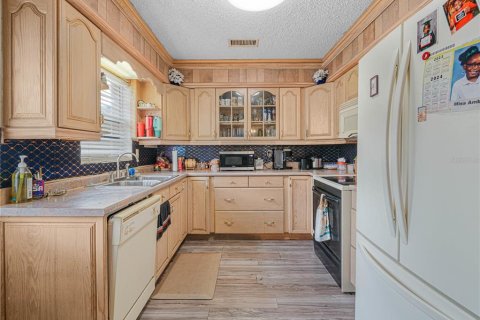 Casa en venta en Lake Wales, Florida, 3 dormitorios, 142.7 m2 № 2240016 - foto 8