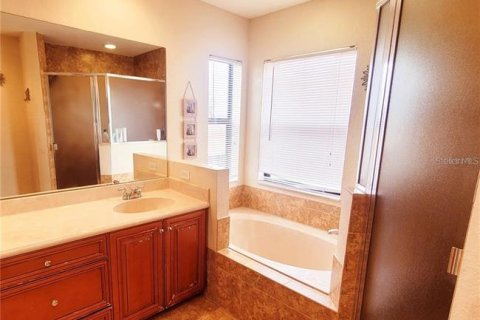 Villa ou maison à louer à Poinciana, Floride: 4 chambres, 203.18 m2 № 2391459 - photo 23