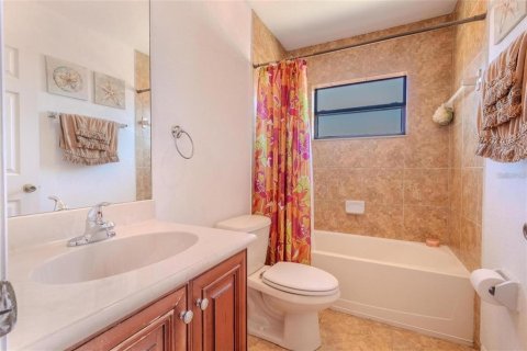 Villa ou maison à louer à Poinciana, Floride: 4 chambres, 203.18 m2 № 2391459 - photo 30