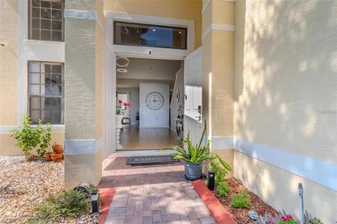 Villa ou maison à louer à Poinciana, Floride: 4 chambres, 203.18 m2 № 2391459 - photo 4