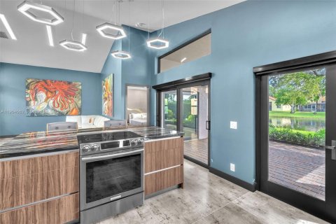 Villa ou maison à vendre à Weston, Floride: 3 chambres, 142.33 m2 № 2013865 - photo 12