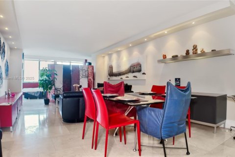 Купить кондоминиум в Майами-Бич, Флорида 1 спальня, 91.79м2, № 1748331 - фото 3