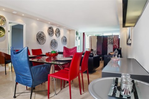 Купить кондоминиум в Майами-Бич, Флорида 1 спальня, 91.79м2, № 1748331 - фото 2