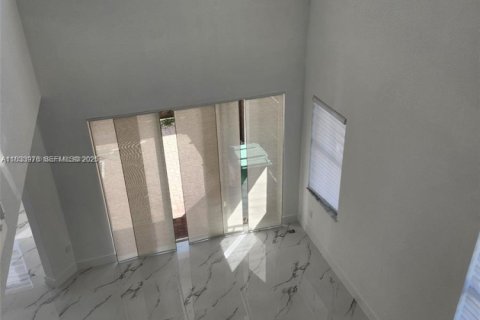 Casa en venta en Doral, Florida, 3 dormitorios, 187.11 m2 № 2055136 - foto 13