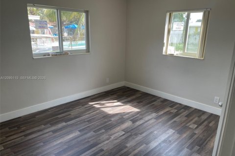 House in Fort Lauderdale, Florida 3 bedrooms, 119.57 sq.m. № 2383288 - photo 6