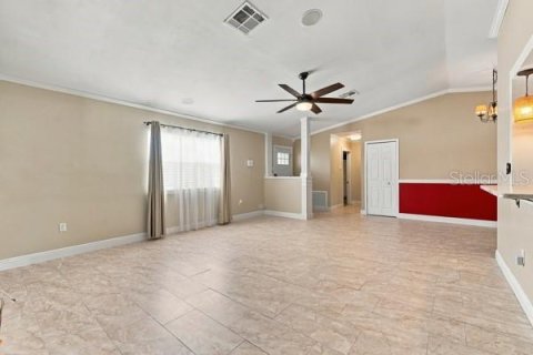 Villa ou maison à louer à Poinciana, Floride: 3 chambres, 139.54 m2 № 2389286 - photo 9