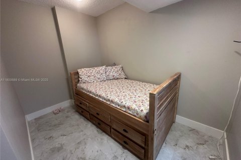 Condo in Hallandale Beach, Florida, 1 bedroom  № 2054381 - photo 29