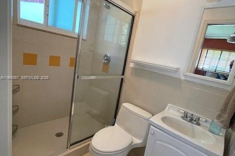 House in Miami, Florida 2 bedrooms, 147.16 sq.m. № 2029228 - photo 11