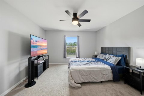 House in Lehigh Acres, Florida 3 bedrooms, 144.09 sq.m. № 2135242 - photo 13