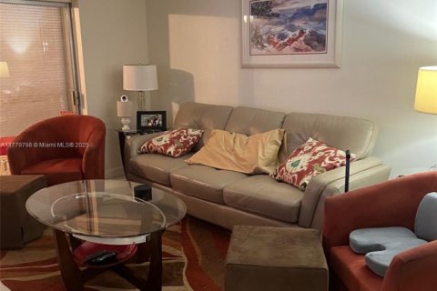 Copropriété à vendre à Lauderhill, Floride: 2 chambres, 101.45 m2 № 1977191 - photo 8