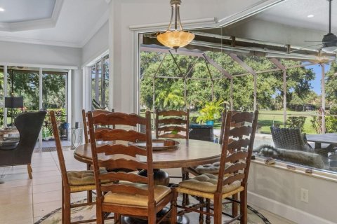 Villa ou maison à vendre à New Port Richey, Floride: 4 chambres, 276.11 m2 № 2348145 - photo 16