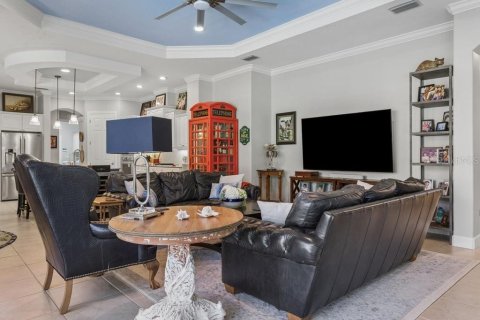 Villa ou maison à vendre à New Port Richey, Floride: 4 chambres, 276.11 m2 № 2348145 - photo 17