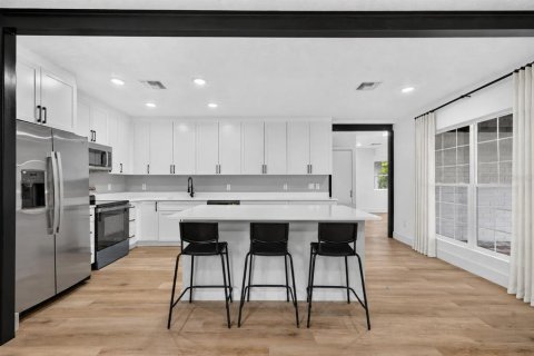 Villa ou maison à vendre à Maitland, Floride: 3 chambres, 138.89 m2 № 2434550 - photo 7