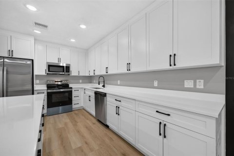 Villa ou maison à vendre à Maitland, Floride: 3 chambres, 138.89 m2 № 2434550 - photo 10