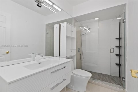 Villa ou maison à louer à North Miami, Floride: 4 chambres, 237.92 m2 № 1937252 - photo 19